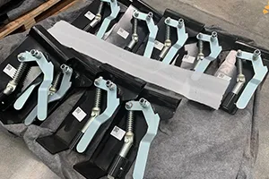 Adaptateur d'attache rapide