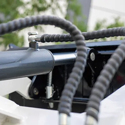 Mini chargeuse compacte sur pneus S360