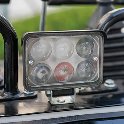 Mini chargeuse compacte sur pneus S360