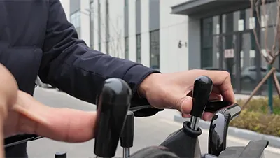 Mini chargeuse compacte sur pneus S360