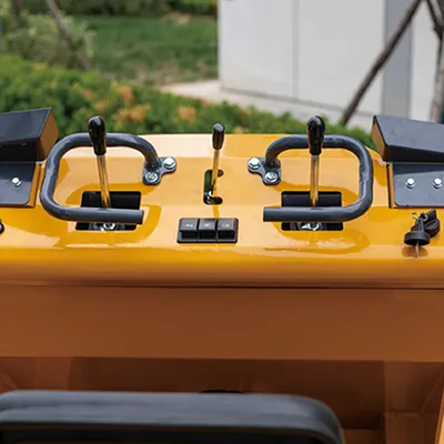 Mini chargeuse compacte sur pneus S490